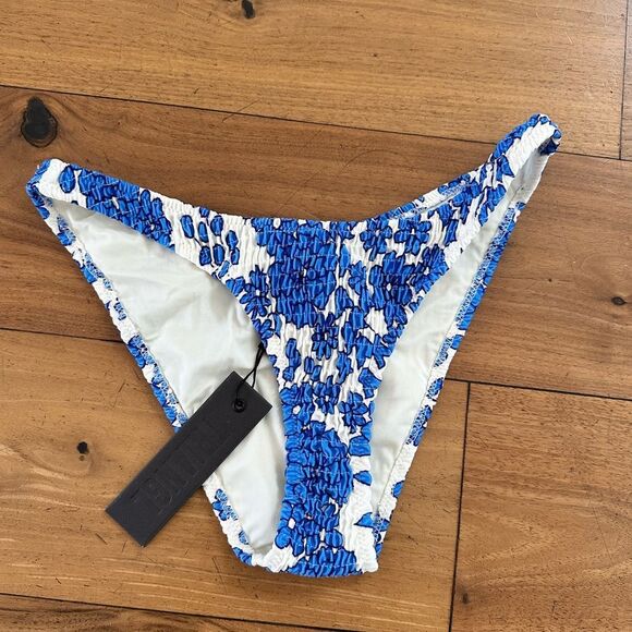 TRIANGL BOTTOM ONLY INESA ROYAL POP NEW WITH TAG CHEEKY CUT - Picture 1 of 4